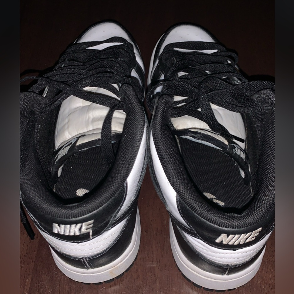 Low Top Nikes